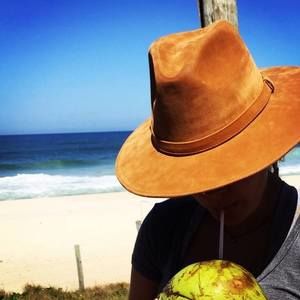 Meet your Posher, Victoria m